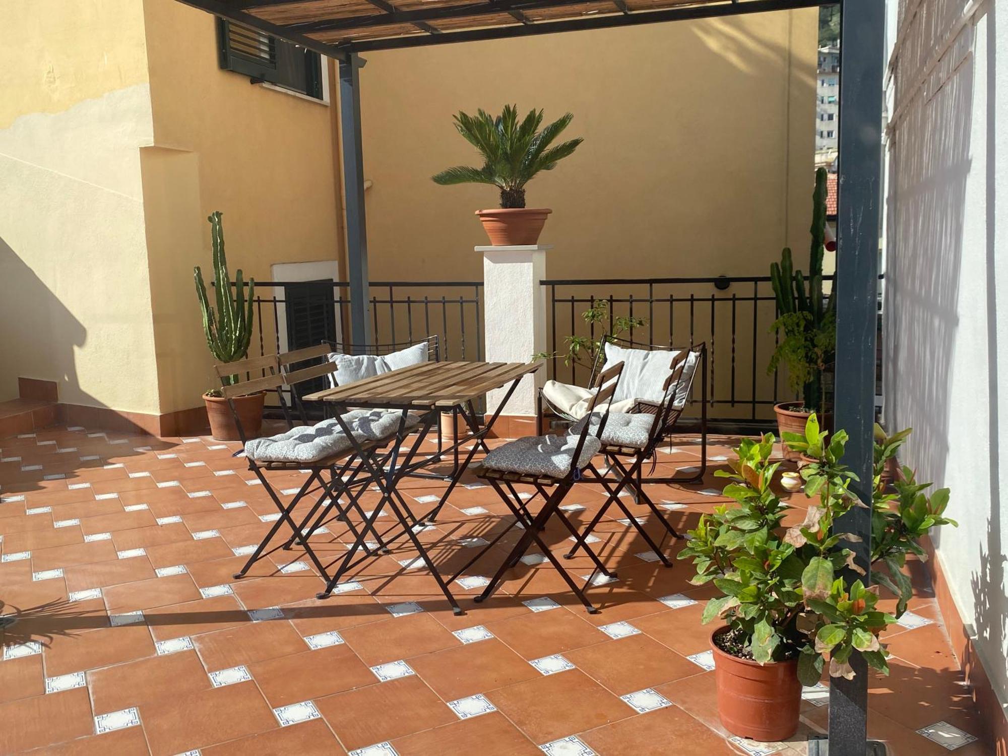 לינה וארוחת בוקר סלרנו La Casa Di Temalo מראה חיצוני תמונה